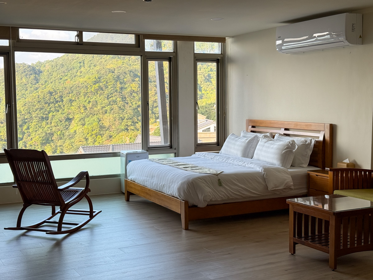 【隱山居】九份最美海景包棟民宿推薦，2~10人入住獨享3層樓山海美景，最神秘的九份網美打卡民宿！