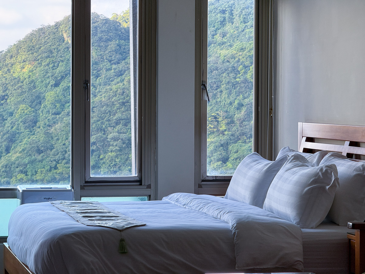 【隱山居】九份最美海景包棟民宿推薦，2~10人入住獨享3層樓山海美景，最神秘的九份網美打卡民宿！