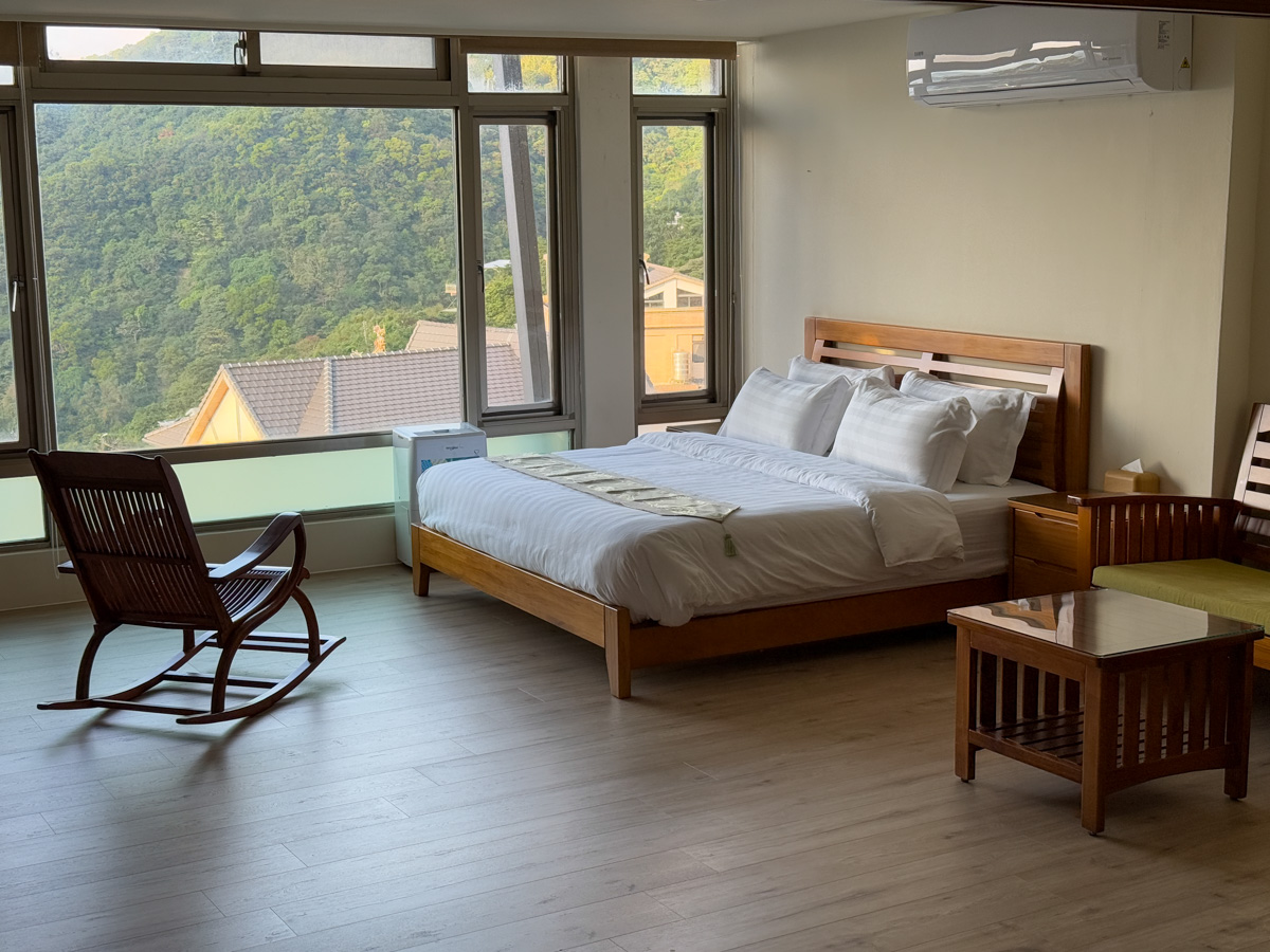 【隱山居】九份最美海景包棟民宿推薦，2~10人入住獨享3層樓山海美景，最神秘的九份網美打卡民宿！