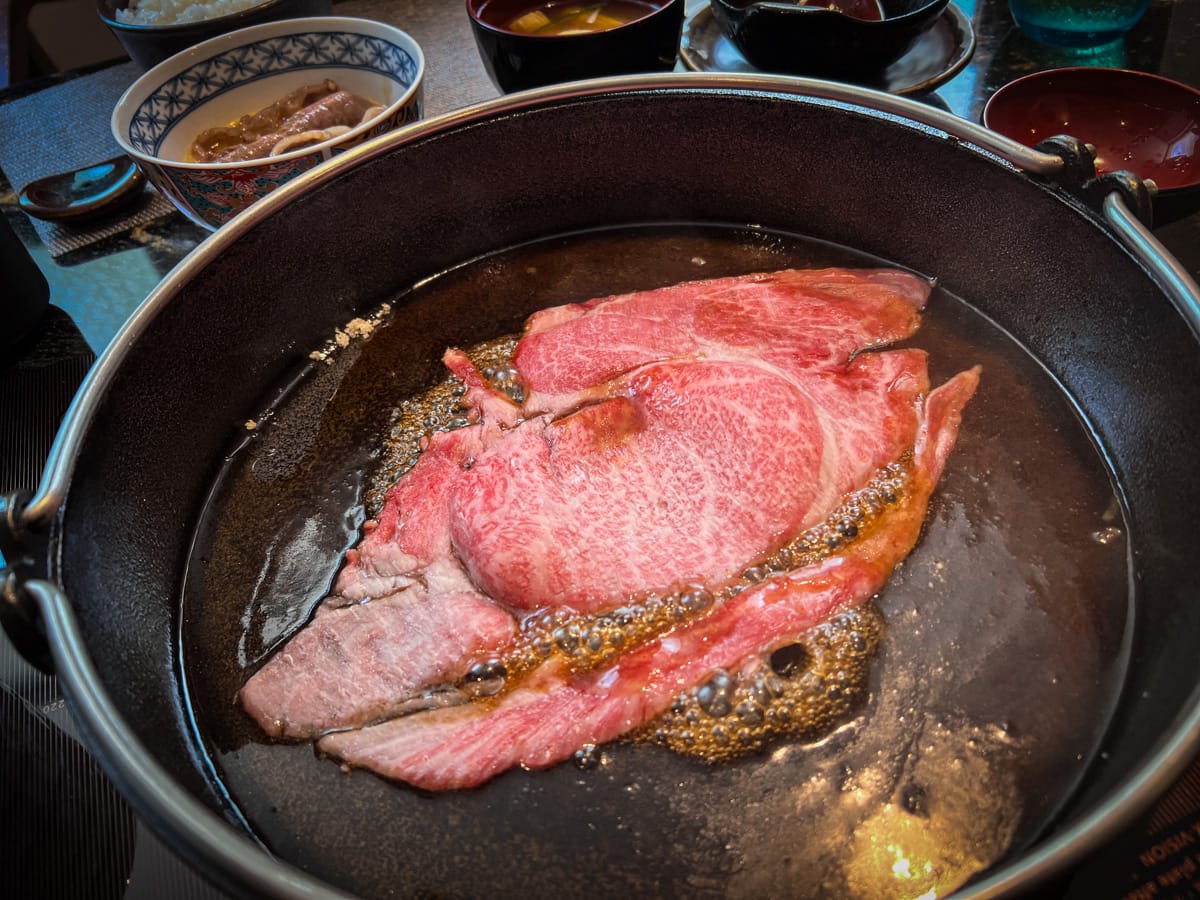 【橋山.壽喜燒】台北必吃日式頂級壽喜燒專門店,嚴選頂級肉品與新鮮食材,源自日本東京·人形町百年名店料理傳承! - 第36張圖