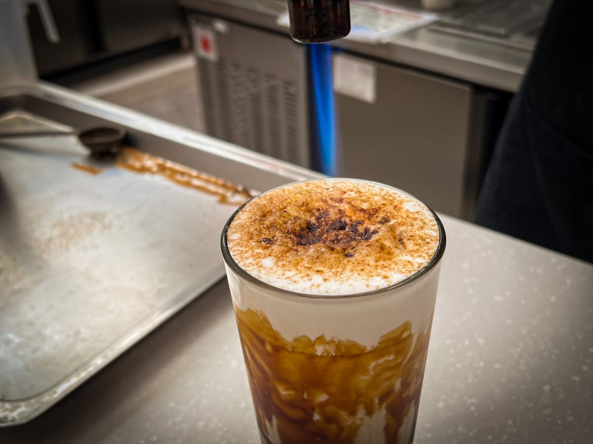 【幸福搖搖】西門町必喝的人氣珍珠奶茶!全台首創飲料自助加料!台灣旅遊首選排隊珍珠奶茶網紅名店 - 第17張圖