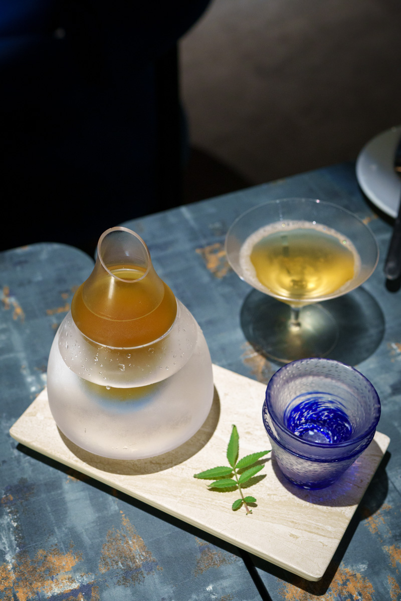 【ONCE Cafe&Bar 無心戒酒互助會-西寧分會】台北西門特色酒吧推薦，絕美獨家琴酒特調，白天喝咖啡晚上喝酒！感受晝夜流轉全新調酒！