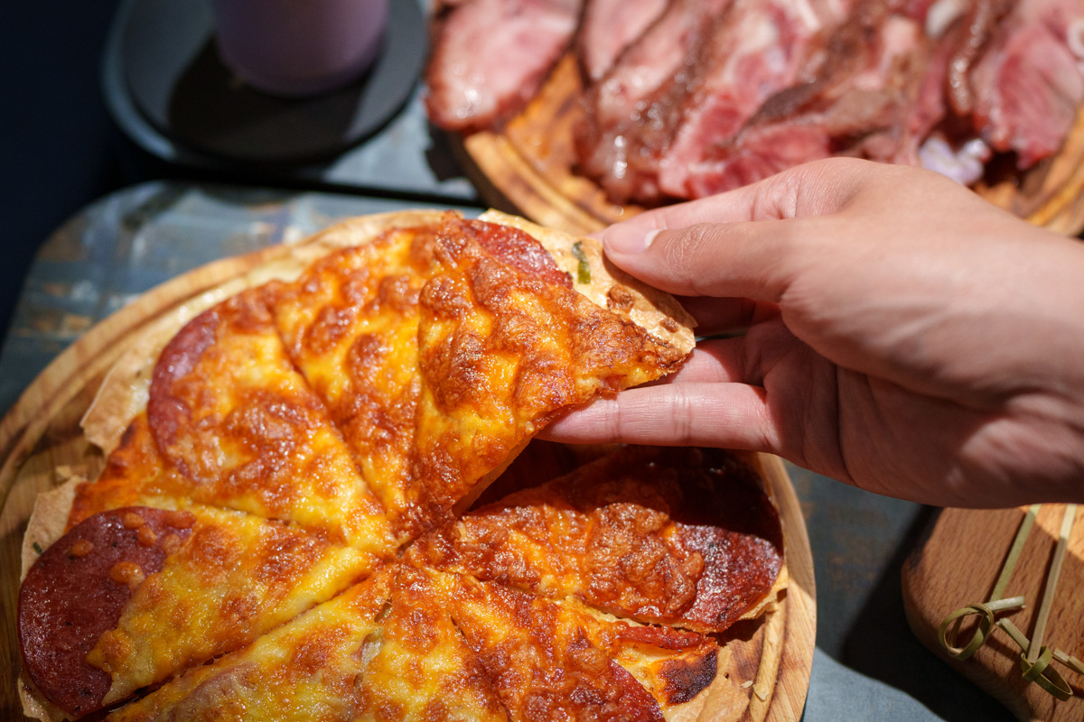 【ONCE Cafe&Bar 無心戒酒互助會-西寧分會】台北西門特色酒吧推薦，絕美獨家琴酒特調，白天喝咖啡晚上喝酒！感受晝夜流轉全新調酒！