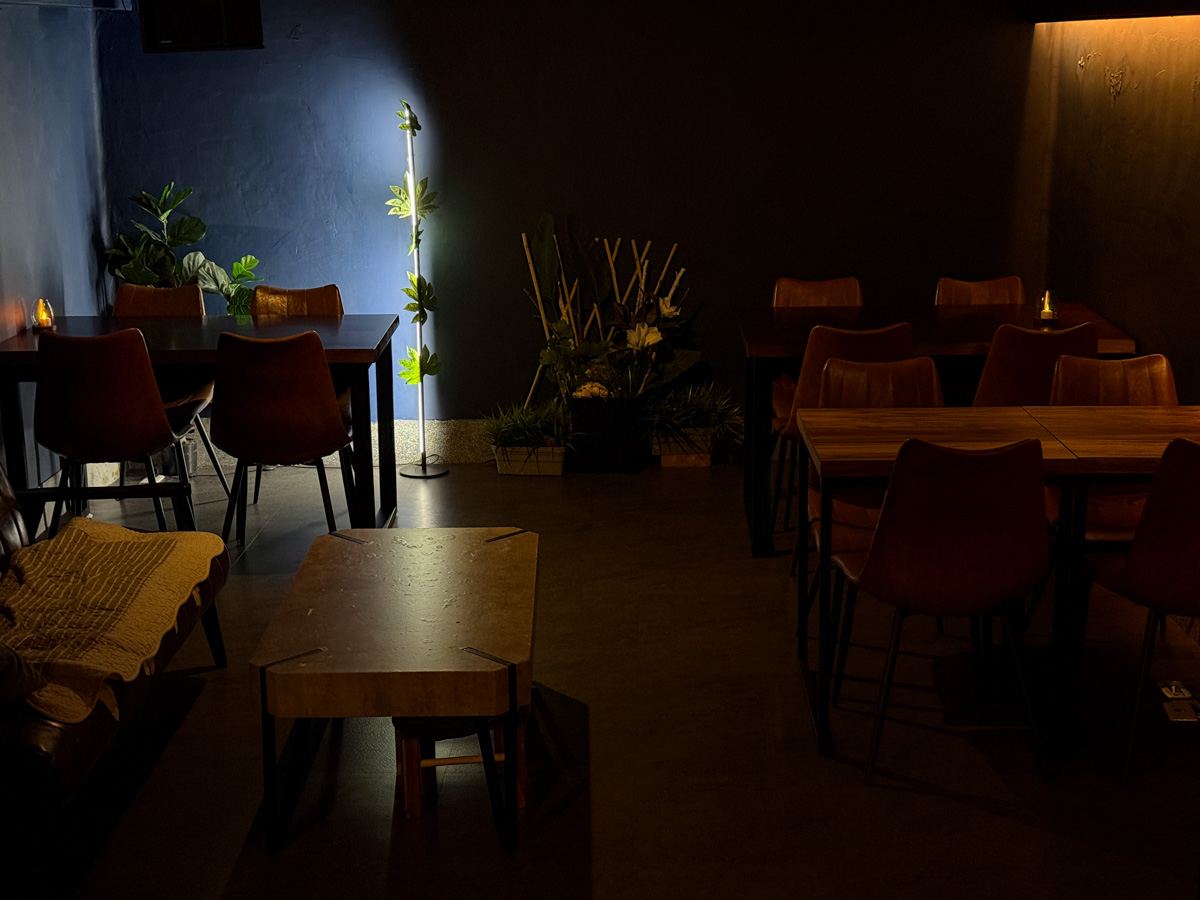 【ONCE Cafe&Bar 無心戒酒互助會-西寧分會】台北西門特色酒吧推薦，絕美獨家琴酒特調，白天喝咖啡晚上喝酒！感受晝夜流轉全新調酒！