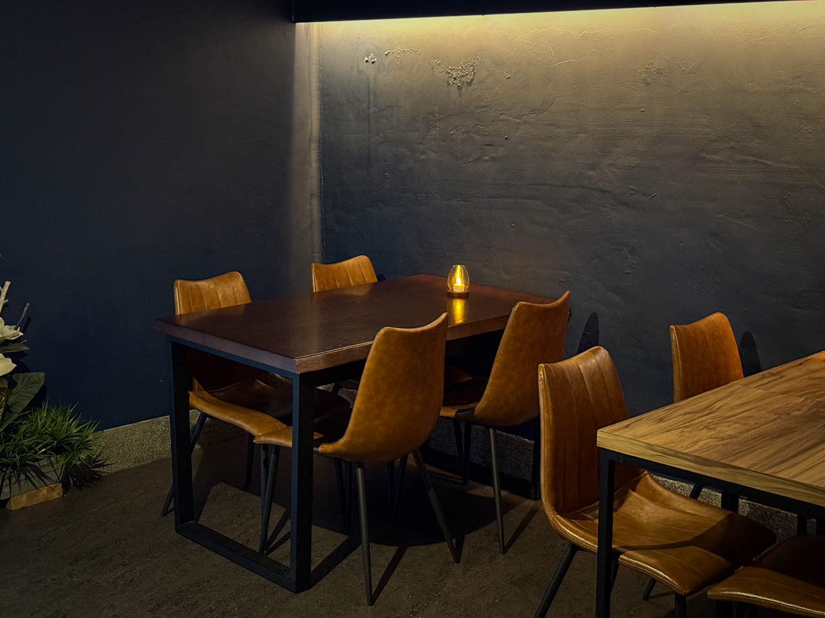 【ONCE Cafe&Bar 無心戒酒互助會-西寧分會】台北西門特色酒吧推薦，絕美獨家琴酒特調，白天喝咖啡晚上喝酒！感受晝夜流轉全新調酒！