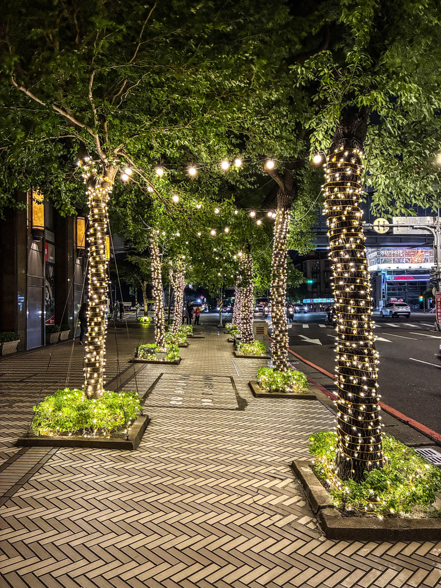 【2025新北耶誕城攻略】時間、地點、主題搶先看!必拍亮點、交通接駁一次掌握!年度最強聖誕節打卡地標! - 第44張圖 【2025新北耶誕城攻略】時間、地點、主題搶先看!必拍亮點、交通接駁一次掌握!年度最強聖誕節打卡地標!