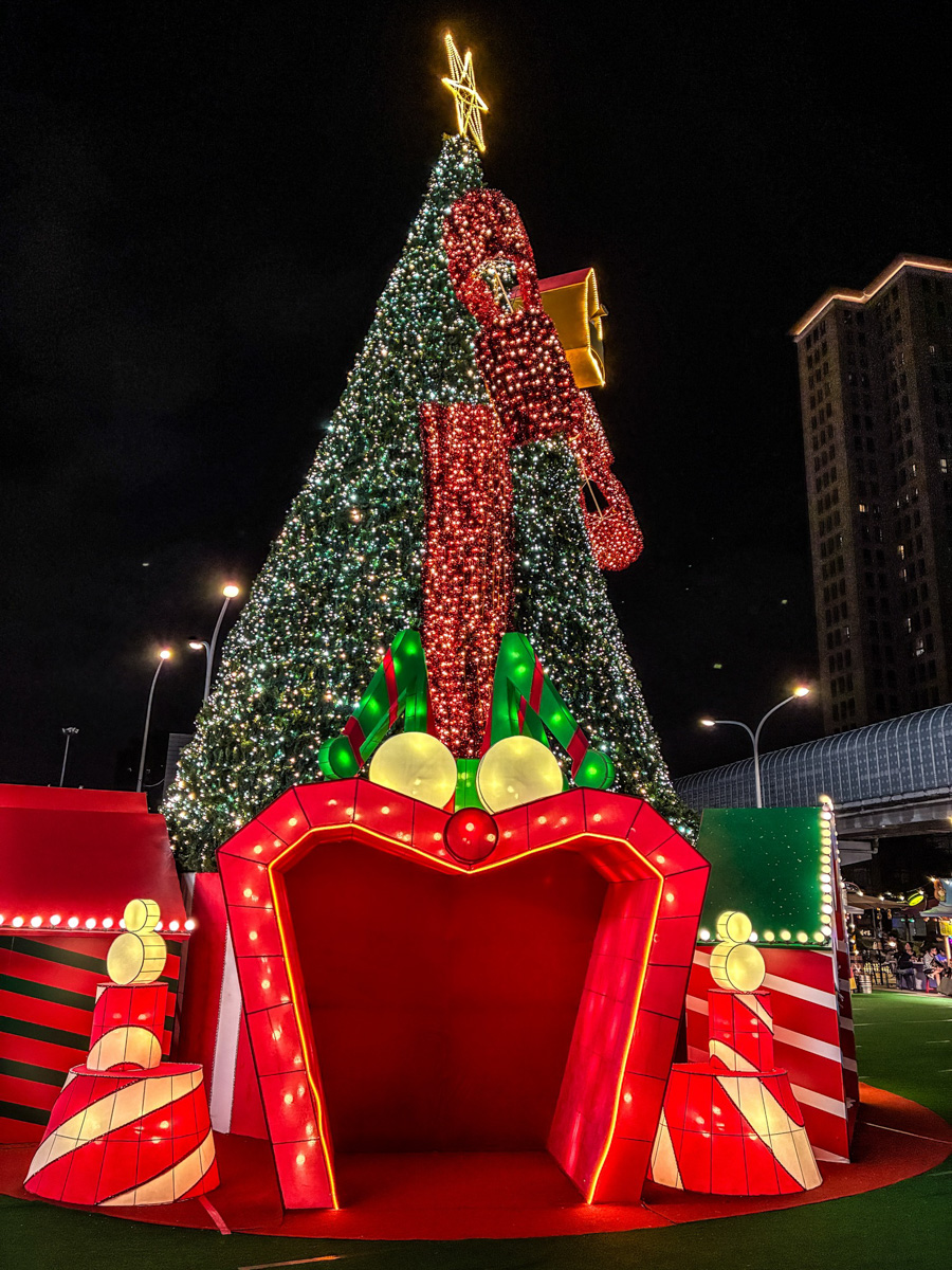 【2025新北耶誕城攻略】時間、地點、主題搶先看!必拍亮點、交通接駁一次掌握!年度最強聖誕節打卡地標! - 第42張圖 【2025新北耶誕城攻略】時間、地點、主題搶先看!必拍亮點、交通接駁一次掌握!年度最強聖誕節打卡地標!