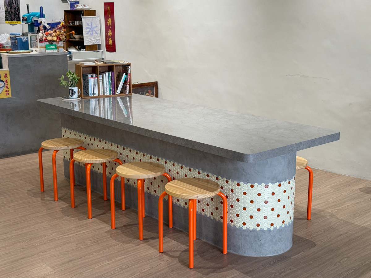 【民主豆花】台中北區隱藏版甜點美食推薦,4大口味豆花、9種配料選擇,獨家必吃首創麻薏粉粿! - 第9張圖