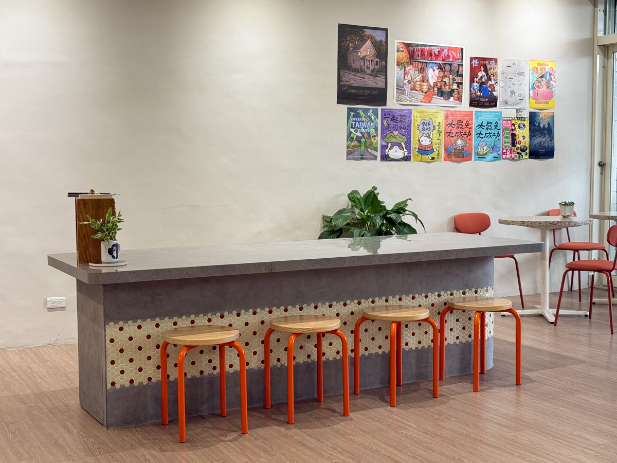 【民主豆花】台中北區隱藏版甜點美食推薦,4大口味豆花、9種配料選擇,獨家必吃首創麻薏粉粿! - 第10張圖