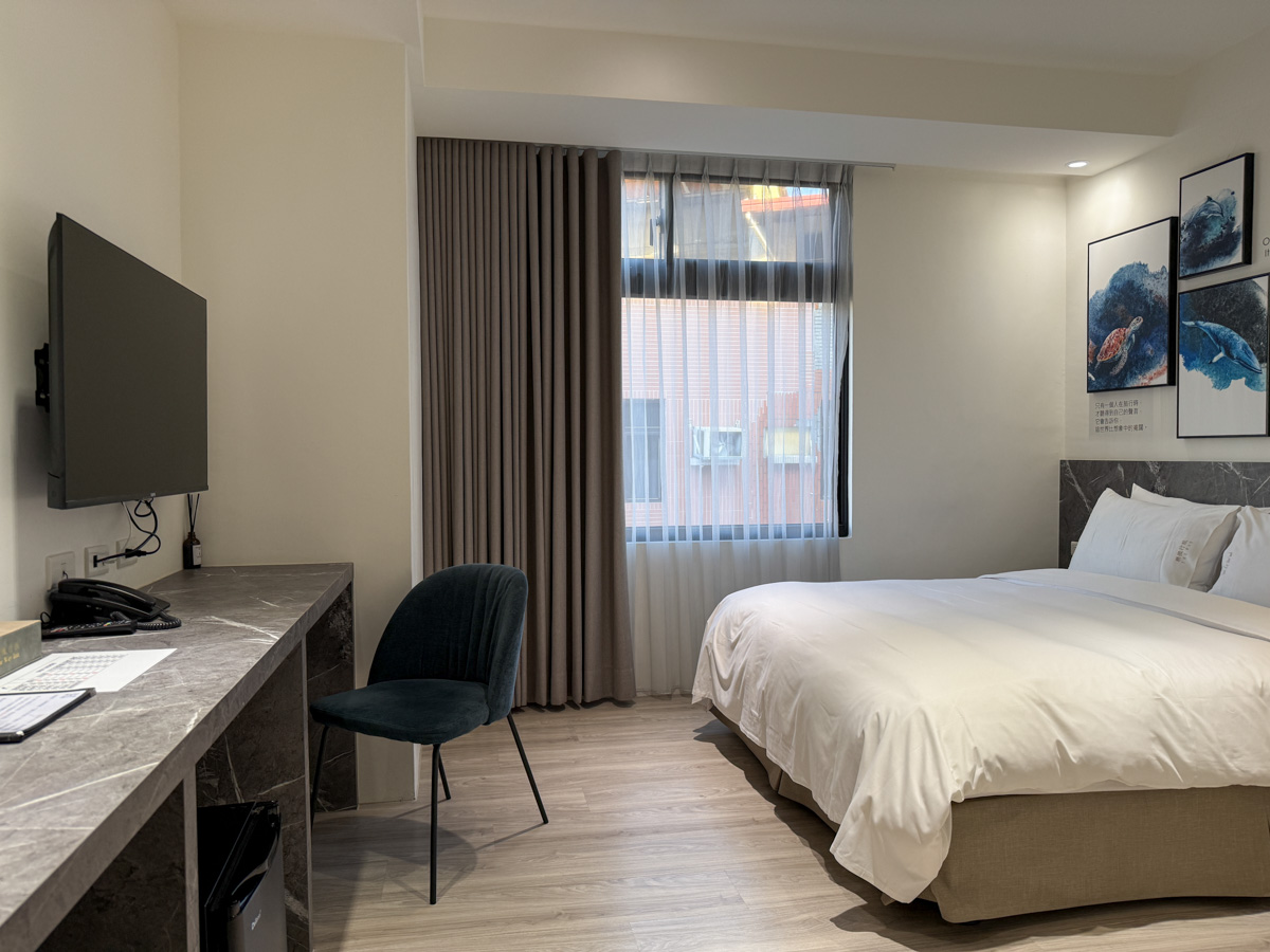 【樂微行旅】台中南區平價商旅住宿推薦,平日1500元起,7大質感設計主題房型,1分鐘步行到忠孝夜市! - 第9張圖