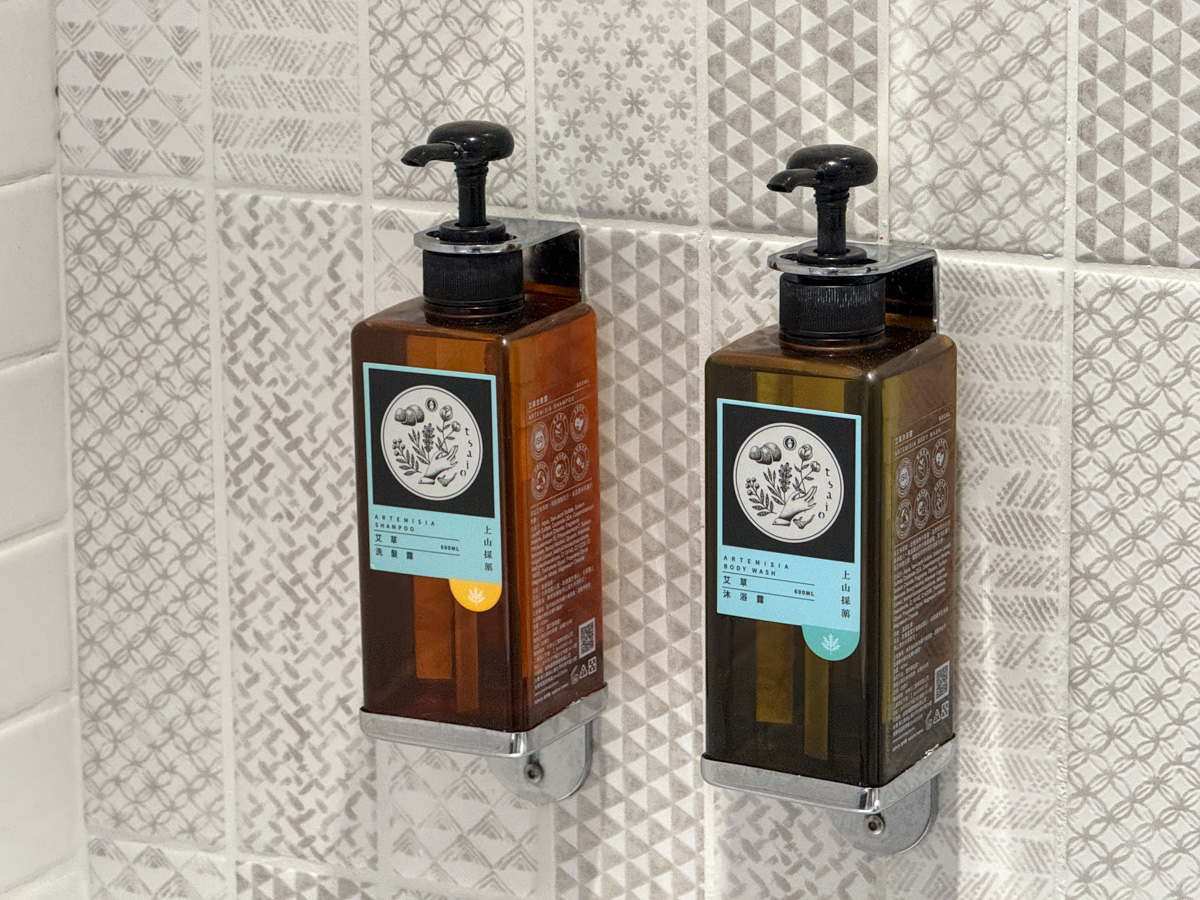 【樂微行旅】台中南區平價商旅住宿推薦,平日1500元起,7大質感設計主題房型,1分鐘步行到忠孝夜市! - 第27張圖