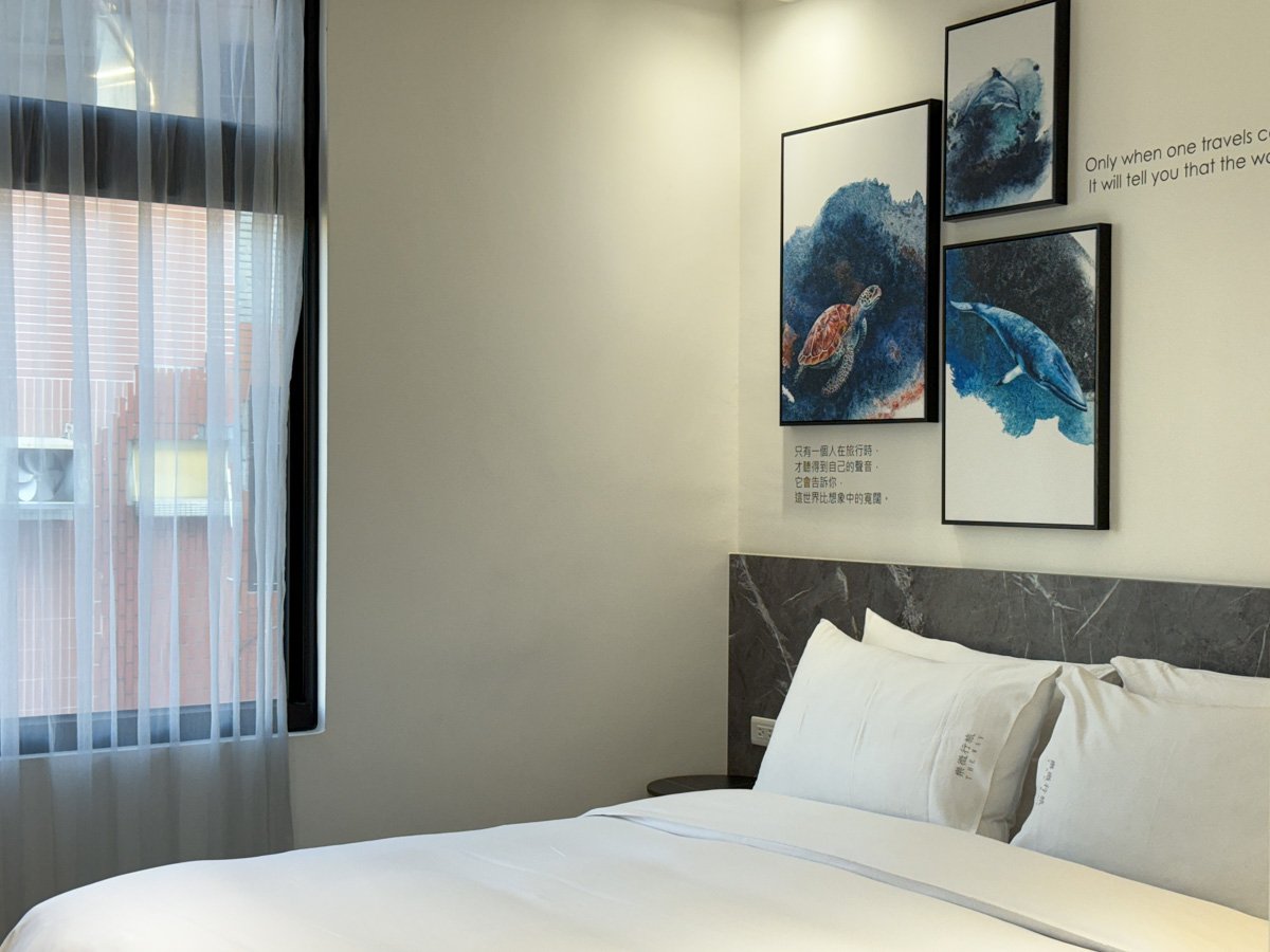 【樂微行旅】台中南區平價商旅住宿推薦,平日1500元起,7大質感設計主題房型,1分鐘步行到忠孝夜市! - 第10張圖