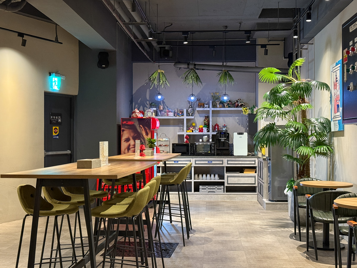 【樂微行旅】台中南區平價商旅住宿推薦,平日1500元起,7大質感設計主題房型,1分鐘步行到忠孝夜市! - 第36張圖