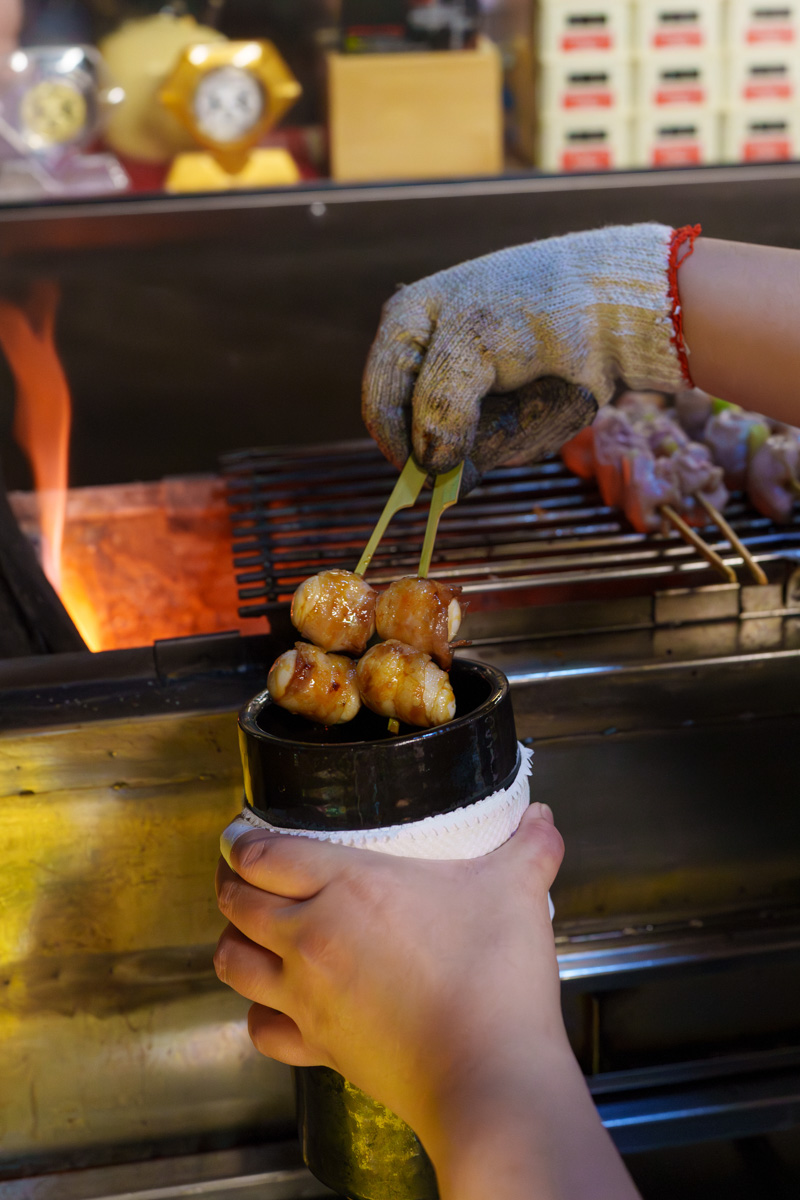 【老藏野炭火居酒屋】板橋江子翠居酒屋美食餐廳推薦，大啖職人料理，當月壽星整桌用餐95折再送秋刀魚！