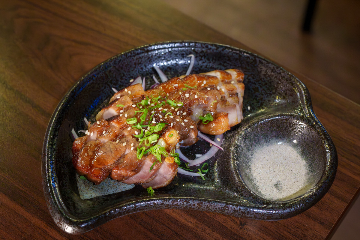 【老藏野炭火居酒屋】板橋江子翠居酒屋美食餐廳推薦，大啖職人料理，當月壽星整桌用餐95折再送秋刀魚！