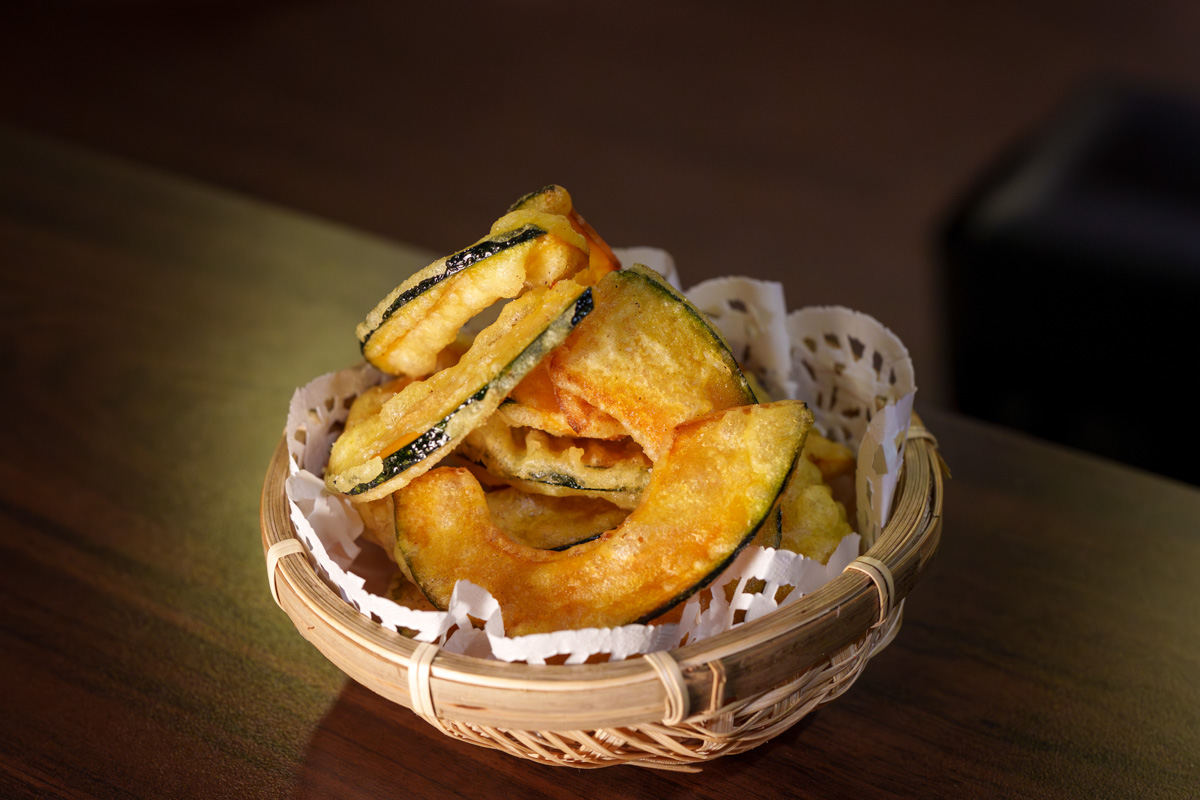 【老藏野炭火居酒屋】板橋江子翠居酒屋美食餐廳推薦，大啖職人料理，當月壽星整桌用餐95折再送秋刀魚！