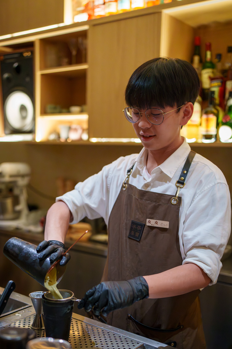 【冰茶專賣店-拉莫分部】台北西門甜點酒吧推薦,人氣必點拉莫士調酒!職人獨家手作甜點、台味特色料理! - 第18張圖 【冰茶專賣店-拉莫分部】台北西門甜點酒吧推薦,人氣必點拉莫士調酒!職人獨家手作甜點、台味特色料理!