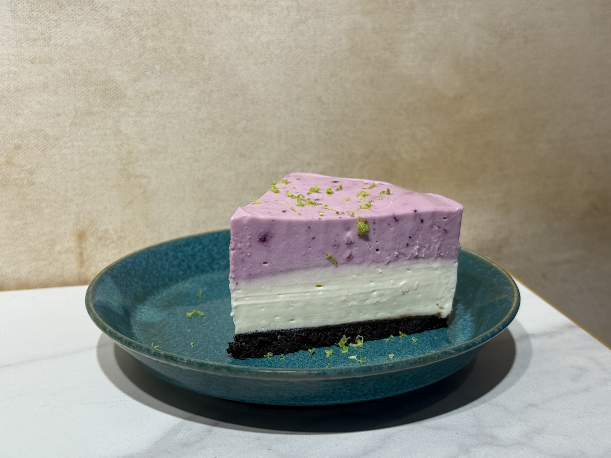 【自己的房間】台南新美街咖啡廳推薦，精緻手沖咖啡，特色必吃手作甜點，續杯飲品半價！