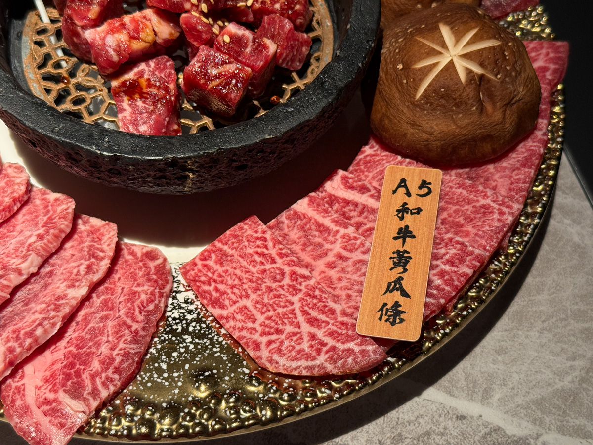 【尼匠燒肉】桃園必吃燒肉餐廳推薦,大啖日式無煙頂級燒肉饗宴,250坪內建獨立包廂,當月壽星享專屬優惠! - 第25張圖 【尼匠燒肉】桃園必吃燒肉餐廳推薦,大啖日式無煙頂級燒肉饗宴,250坪內建獨立包廂,當月壽星享專屬優惠!