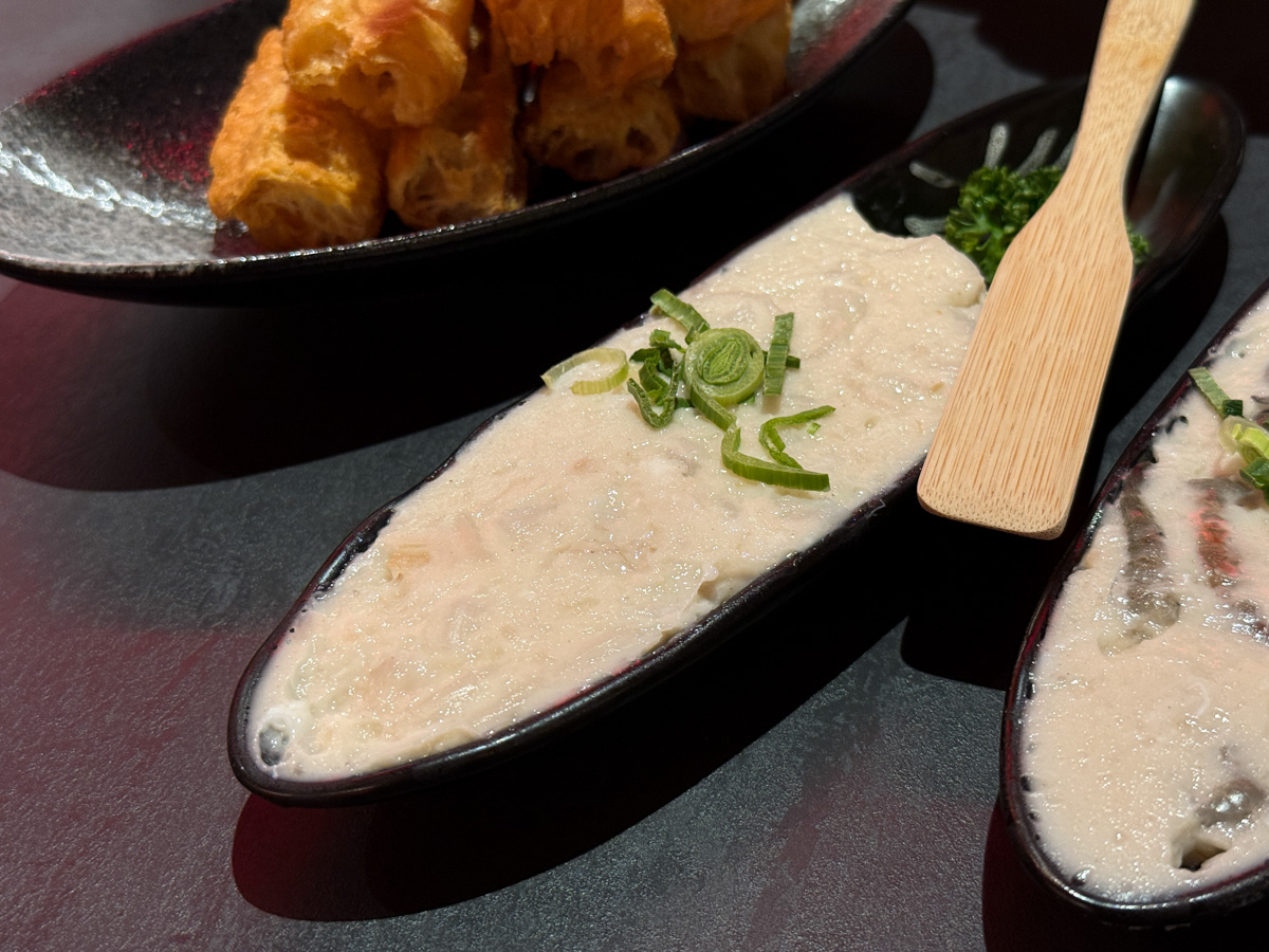 【岩漿火鍋 桃園中正店】桃園必吃火鍋推薦,鍋底鴨血豆腐無限續加!5大獨門湯底,獨家漢方藥材熬製 - 第47張圖 【岩漿火鍋 桃園中正店】桃園必吃火鍋推薦,鍋底鴨血豆腐無限續加!5大獨門湯底,獨家漢方藥材熬製