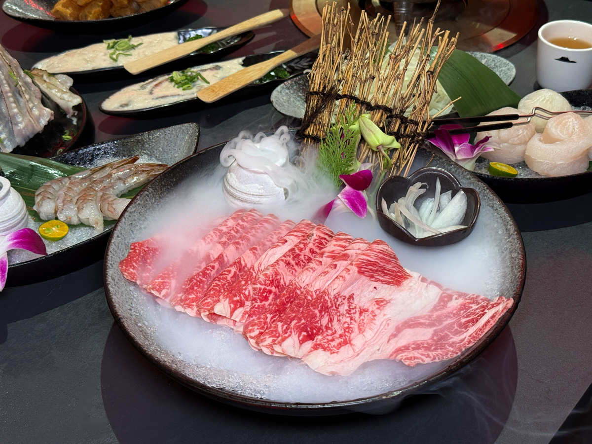 【岩漿火鍋 桃園中正店】桃園必吃火鍋推薦,鍋底鴨血豆腐無限續加!5大獨門湯底,獨家漢方藥材熬製 - 第28張圖 【岩漿火鍋 桃園中正店】桃園必吃火鍋推薦,鍋底鴨血豆腐無限續加!5大獨門湯底,獨家漢方藥材熬製