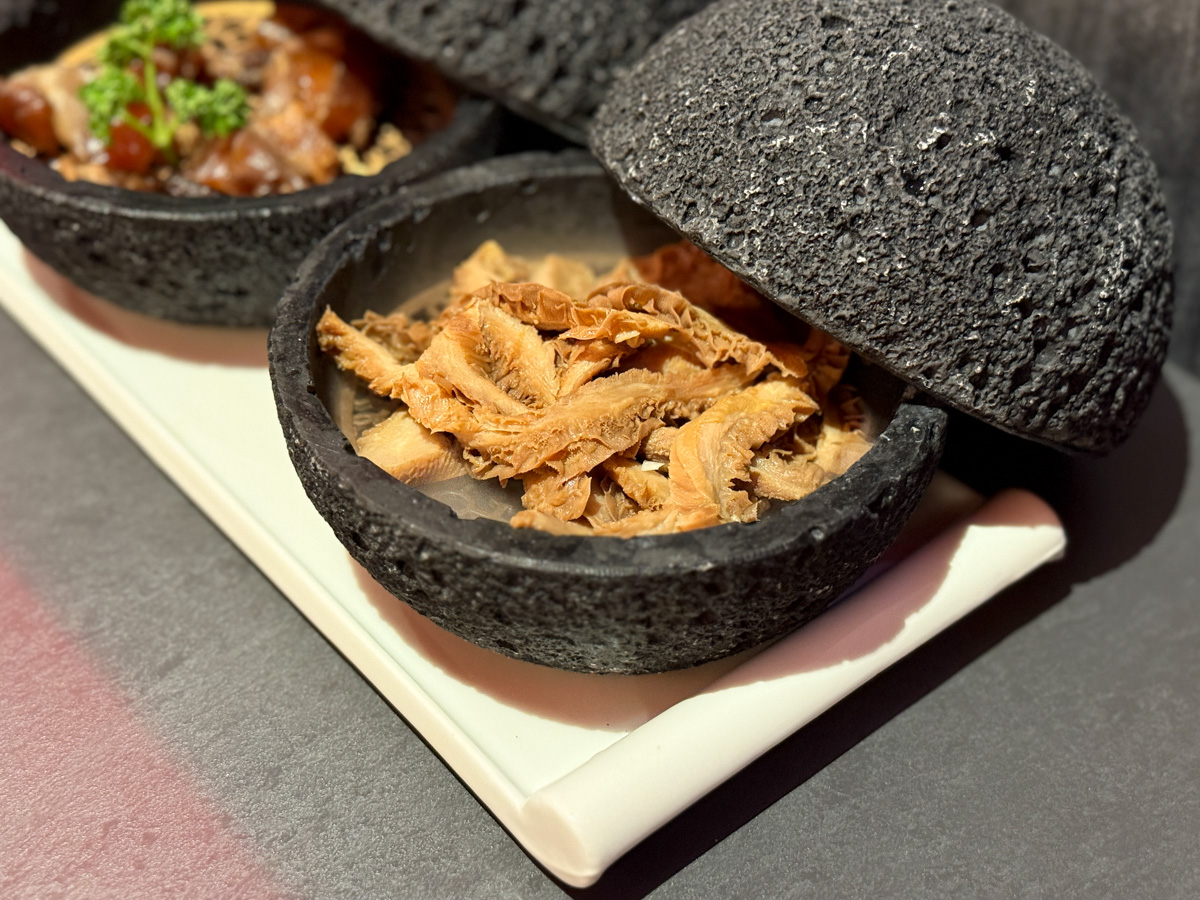 【岩漿火鍋 桃園中正店】桃園必吃火鍋推薦,鍋底鴨血豆腐無限續加!5大獨門湯底,獨家漢方藥材熬製 - 第43張圖 【岩漿火鍋 桃園中正店】桃園必吃火鍋推薦,鍋底鴨血豆腐無限續加!5大獨門湯底,獨家漢方藥材熬製