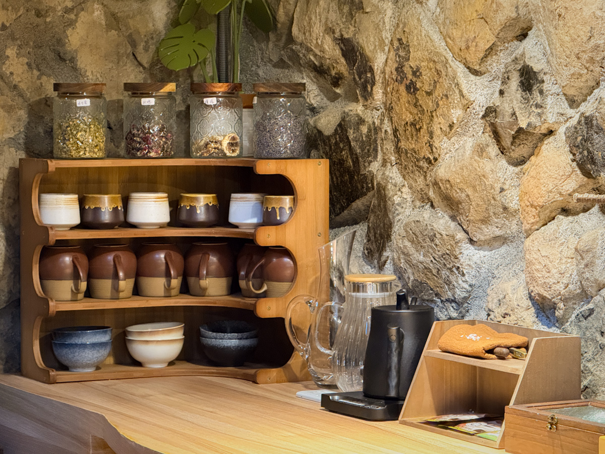 【隱山居-石屋館】九份特色包棟民宿推薦，絕美設計石砌建築2~6人包棟，獨家私人庭院、小閣樓渡假秘境！