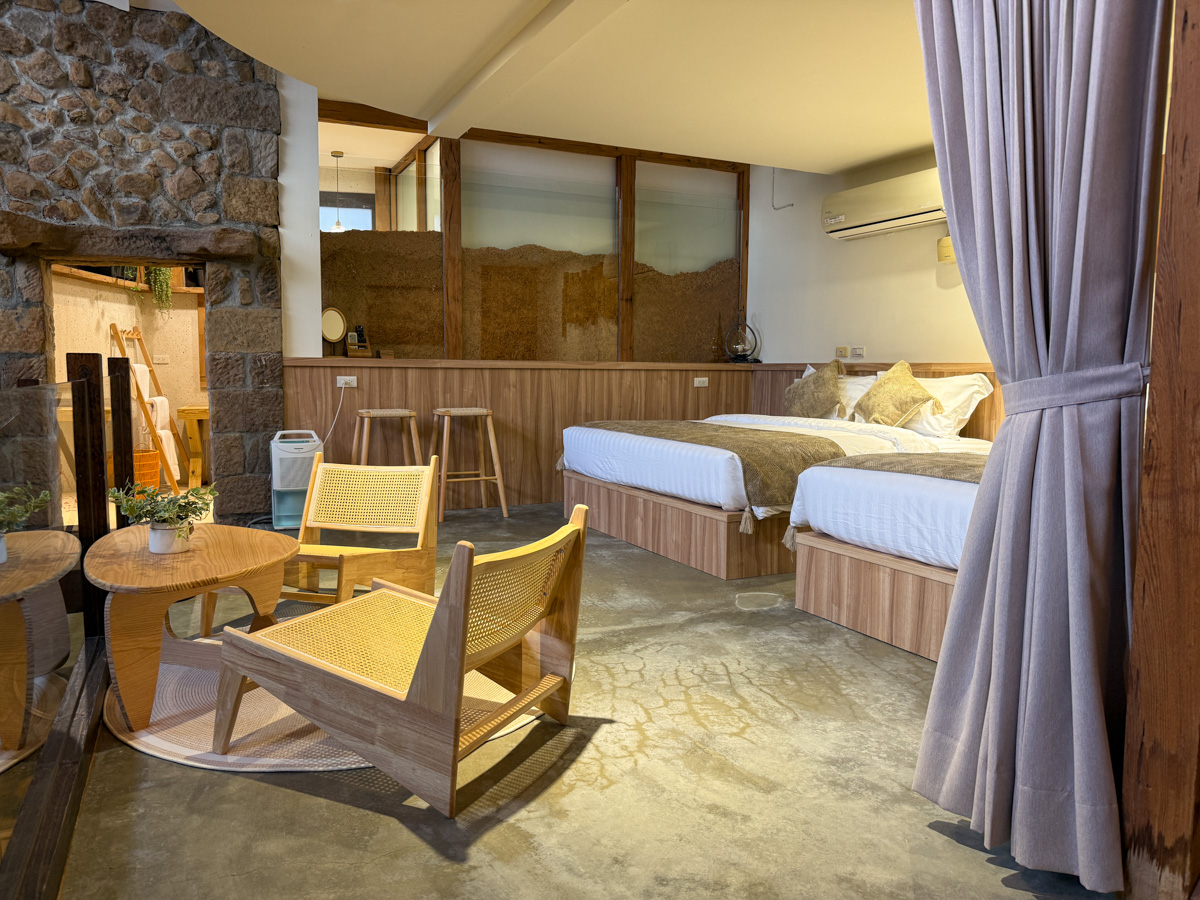 【隱山居-石屋館】九份特色包棟民宿推薦，絕美設計石砌建築2~6人包棟，獨家私人庭院、小閣樓渡假秘境！