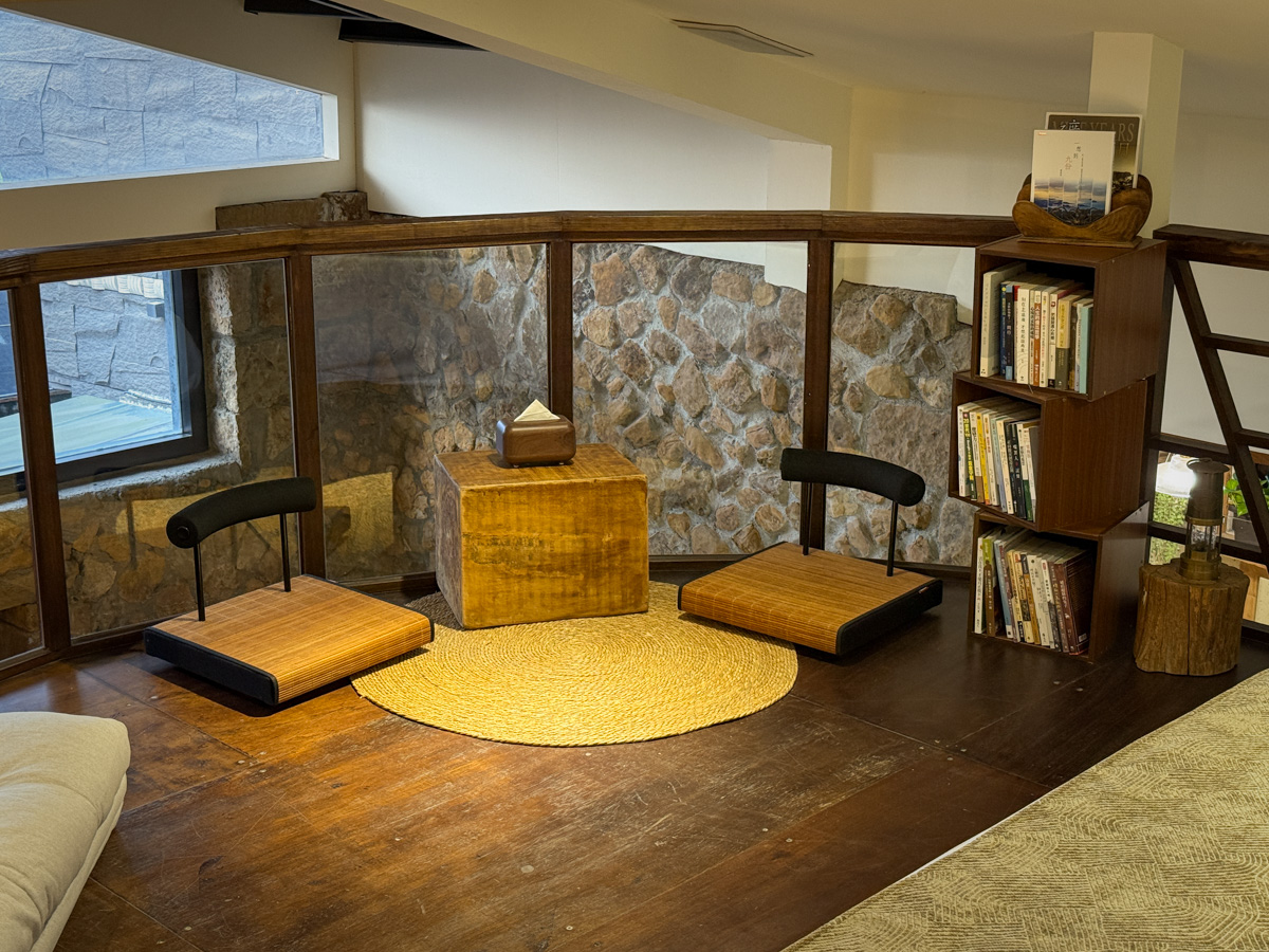 【隱山居-石屋館】九份特色包棟民宿推薦，絕美設計石砌建築2~6人包棟，獨家私人庭院、小閣樓渡假秘境！