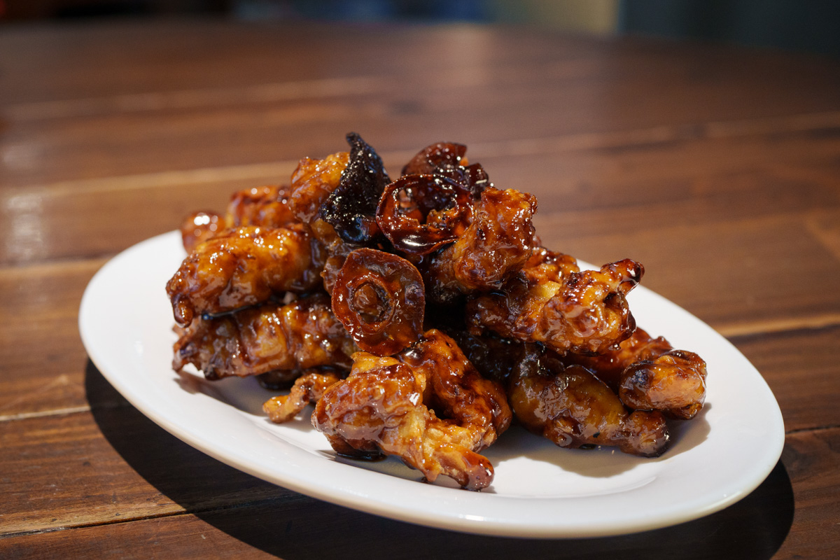 【好米亞】忠孝敦化餐酒館推薦,特色必點5大濃白砂鍋雞湯!大啖職人手作料理,最適合聚會的工業風網美餐廳! - 第33張圖 【好米亞】忠孝敦化餐酒館推薦,特色必點5大濃白砂鍋雞湯!大啖職人手作料理,最適合聚會的工業風網美餐廳!