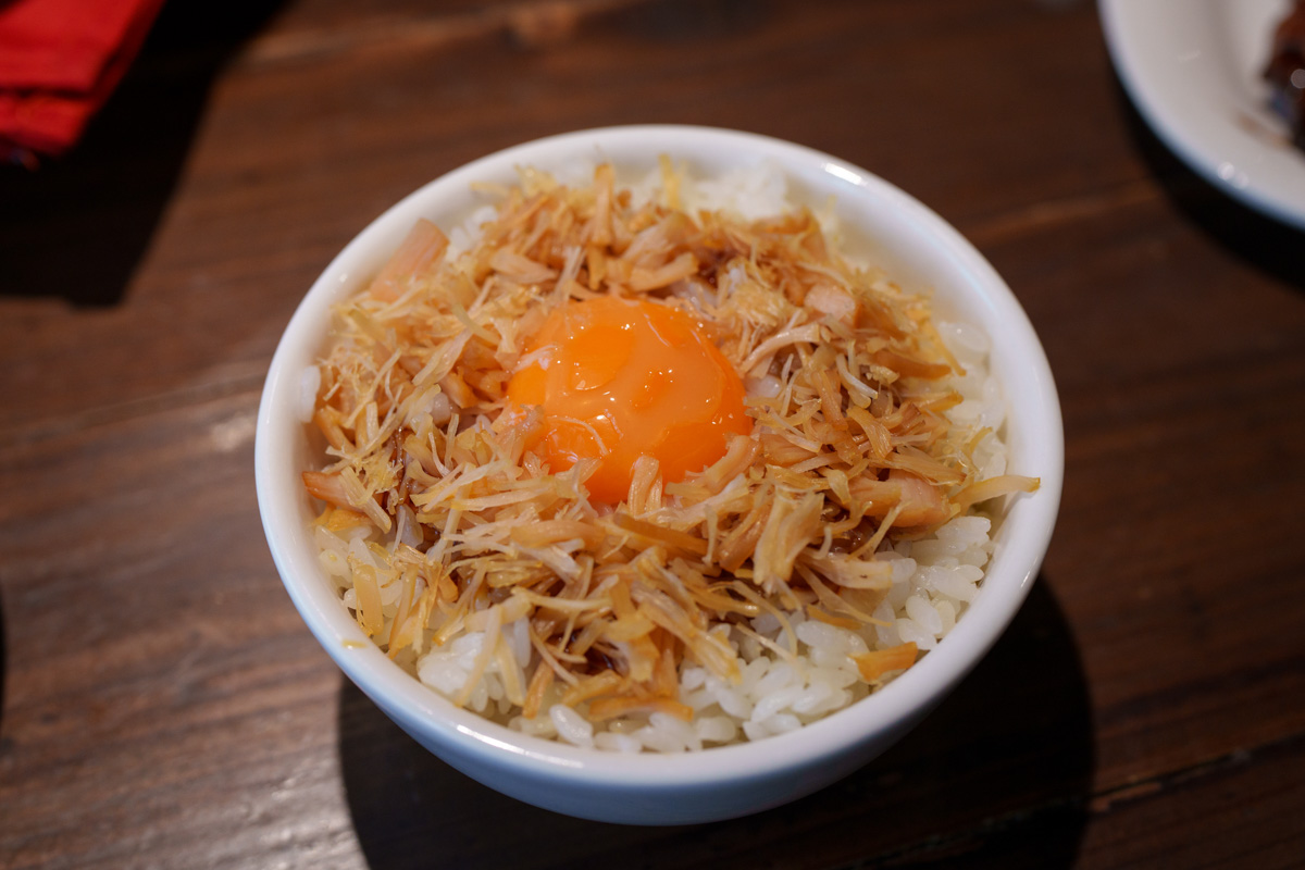 【好米亞】忠孝敦化餐酒館推薦,特色必點5大濃白砂鍋雞湯!大啖職人手作料理,最適合聚會的工業風網美餐廳! - 第38張圖 【好米亞】忠孝敦化餐酒館推薦,特色必點5大濃白砂鍋雞湯!大啖職人手作料理,最適合聚會的工業風網美餐廳!