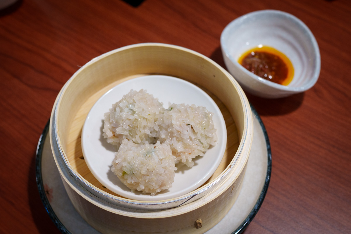 【如嫦】台北中山國中站火鍋美食推薦，980元起大啖最多蛤蠣的火鍋店！一鍋兩吃港式雞煲，被港式料理耽誤的火鍋！