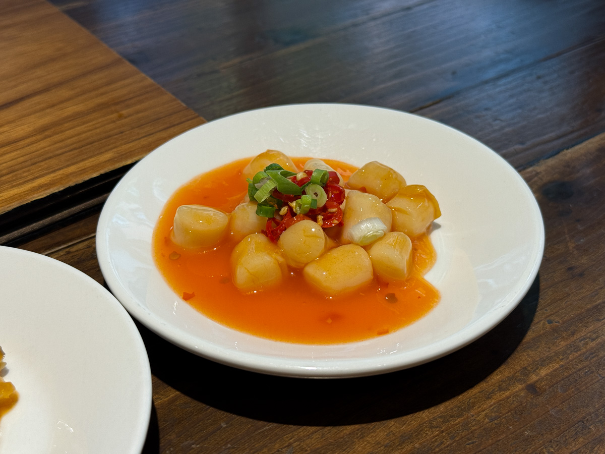 【好米亞】忠孝敦化餐酒館推薦,特色必點5大濃白砂鍋雞湯!大啖職人手作料理,最適合聚會的工業風網美餐廳! - 第31張圖 【好米亞】忠孝敦化餐酒館推薦,特色必點5大濃白砂鍋雞湯!大啖職人手作料理,最適合聚會的工業風網美餐廳!