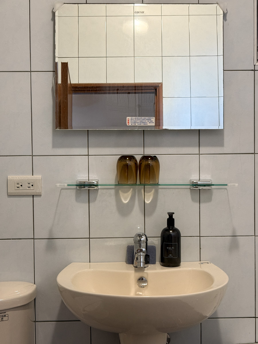 【隱山居-木屋館】九份2人入住質感民宿推薦，台灣杉木建築！全木質設計靜謐空間，30秒步行到九份老街！