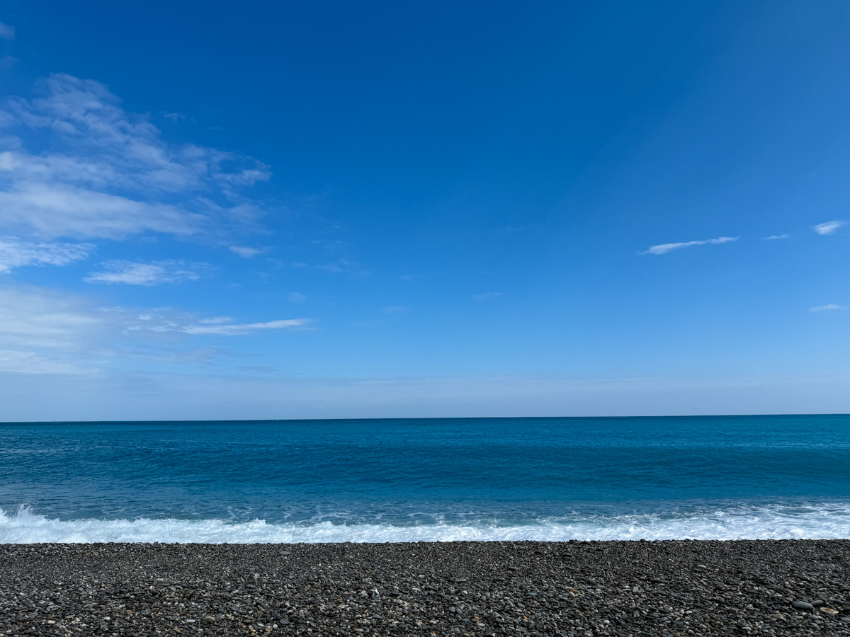 【七星潭攻略】花蓮必去月牙灣!日出、疊石、必吃美食交通懶人包 - 第11張圖 【七星潭攻略】花蓮必去月牙灣!日出、疊石、必吃美食交通懶人包