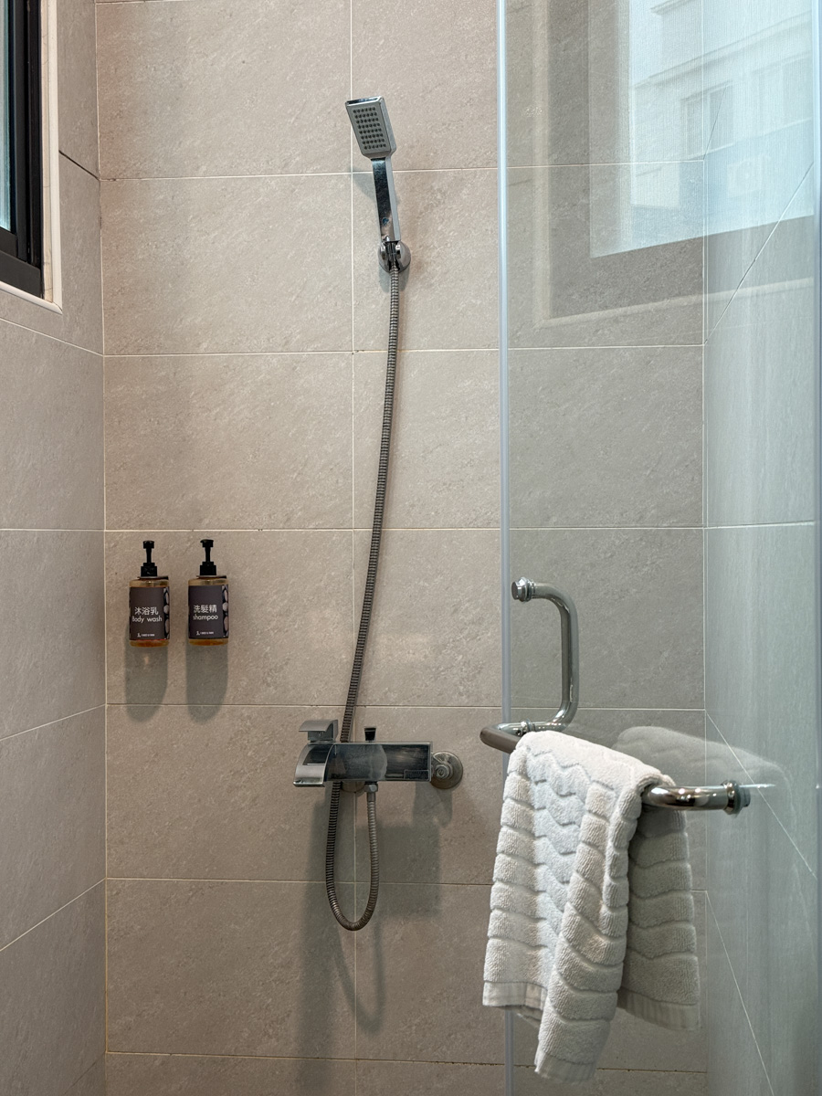 【看見七星潭】花蓮七星潭平價民宿推薦,平日1500元起,5大質感房型,3分鐘走到海邊看海看日出!續住再享優惠價 - 第22張圖 【看見七星潭】花蓮七星潭平價民宿推薦,平日1500元起,5大質感房型,3分鐘走到海邊看海看日出!續住再享優惠價