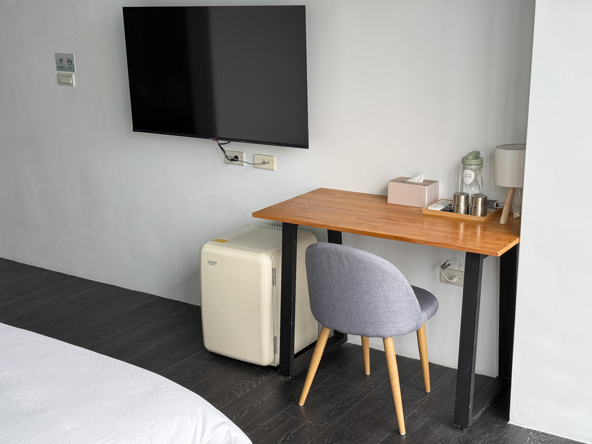 【吾庭文旅】花蓮市區質感電梯民宿推薦，7大房型唯美設計，入住享免費早餐，24小時交誼廳附免費咖啡點心