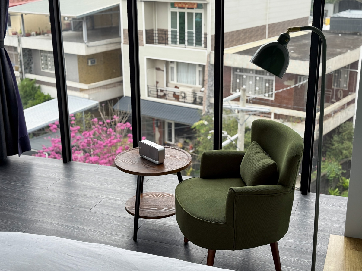 【吾庭文旅】花蓮市區質感電梯民宿推薦，7大房型唯美設計，入住享免費早餐，24小時交誼廳附免費咖啡點心