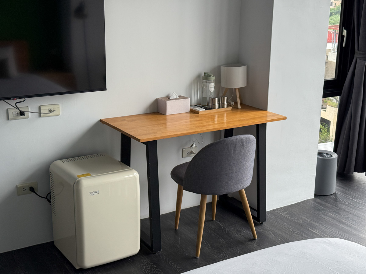 【吾庭文旅】花蓮市區質感電梯民宿推薦，7大房型唯美設計，入住享免費早餐，24小時交誼廳附免費咖啡點心