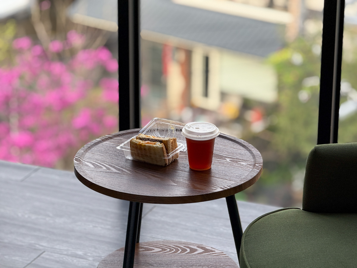 【吾庭文旅】花蓮市區質感電梯民宿推薦，7大房型唯美設計，入住享免費早餐，24小時交誼廳附免費咖啡點心